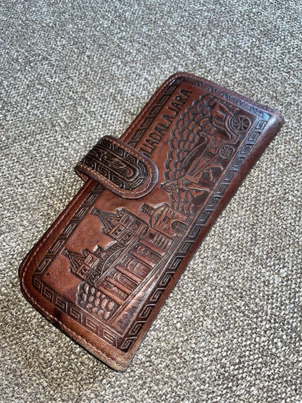 Vintage Chavez Tooled Leather souvenir Wallaet Guadalajara